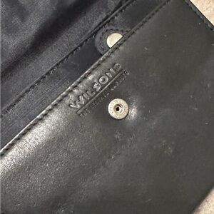 Wilson’s Leather Italian leather WOC crossbody